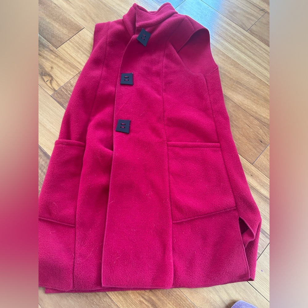 janska red long vest, never worn